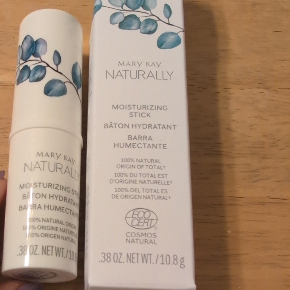 Mary Kay Naturally Moisturizing Stick
